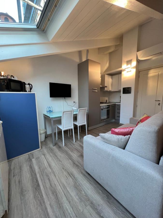 Apartamento Sunshine Raggio Di Sole Milán Exterior foto