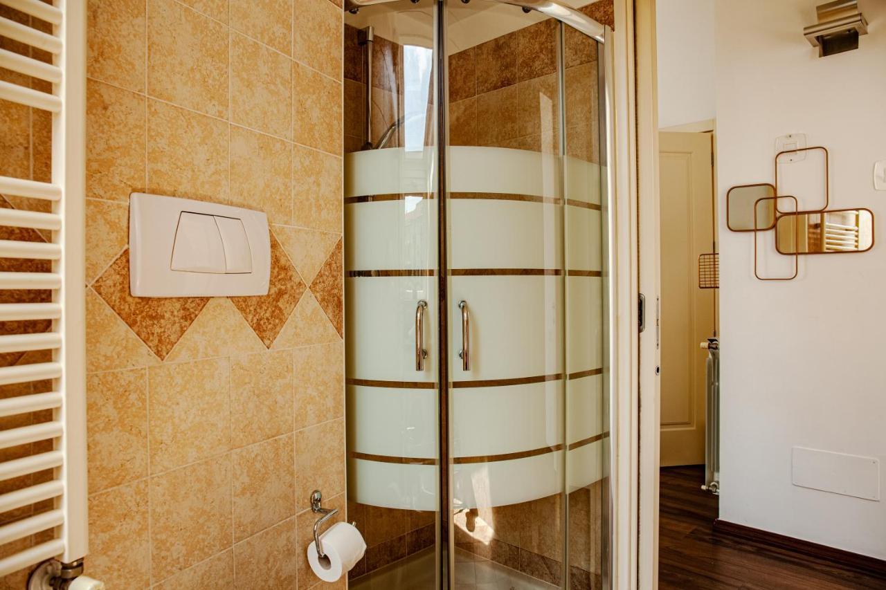 Apartamento Sunshine Raggio Di Sole Milán Exterior foto